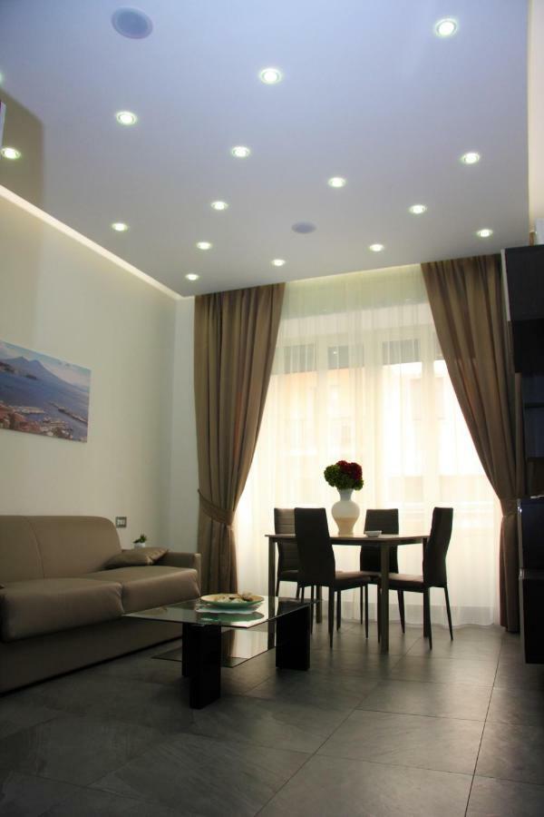 Fiorentini 61 Apartment *